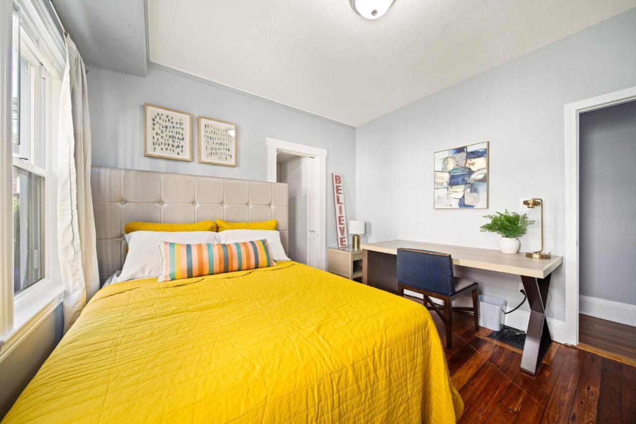 Cozy Up In 5Br Apt Near Charming Oak Square 보스톤 외부 사진